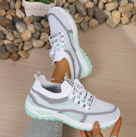 NEREA - ZAPATILLAS DEPORTIVAS LIGERAS Y CÓMODAS